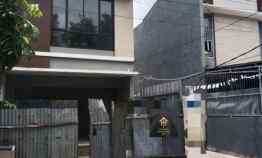 Rumah Hook Moderen Komplek Mekar Wangi dekat Tol Moh.Toha Kota Bandung