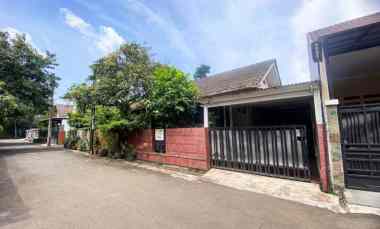dijual rumah jl krakatau blok a5 no 4