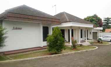 dijual rumah jl laksamana malahayati