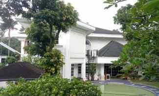 Rumah Mewah 2 Lantai Full Furnished dan Kolam Renang di Cibubur Jaktim