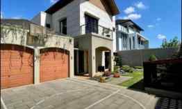 Rumah Villa Full Furnish Lembang Bandung, dekat Berbagai Tempat Wisata