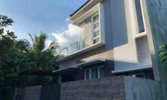 Rumah 2 Lantai Siap Huni di Barat Sleman City Hall Denggung