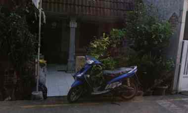 dijual rumah jl mahakam