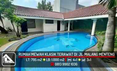 Rumah Mewah Klasik Siap Huni di jl. Malang, Menteng, Jakarta Pusat