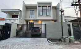 Rumah Bagus Minimalis Surabaya di Jalan Manyar Tirtoasri