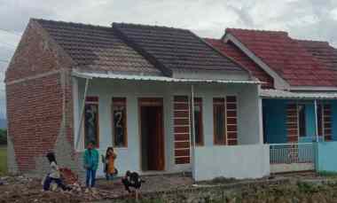 dijual rumah jl mengger panjang kec