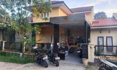 dijual rumah jl merpati indah