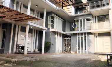 dijual rumah jl mpr kel cilandak barat