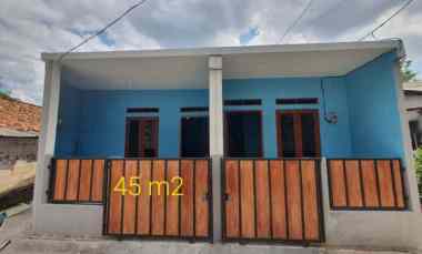 dijual rumah jl mushola perigi masjid