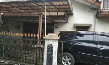 dijual rumah jl nilem kancra tawes