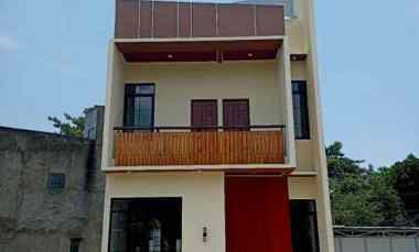 dijual rumah jl panghegar cinambo kota