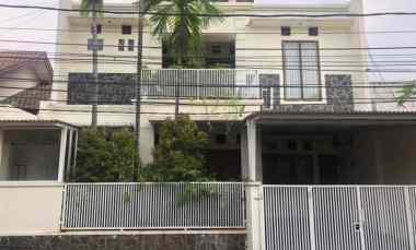 Rumah Mewah Siap Huni dalam Komplek Pasar Minggu Pejaten Barat Jakarta