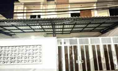 dijual rumah jl pemuda rawamangun