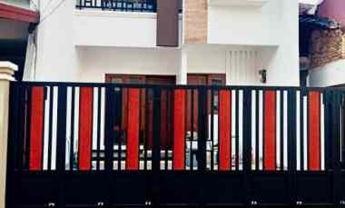 Rumah Baru Siap Huni dalam Komplek Pondok Bambu Jakarta Timur