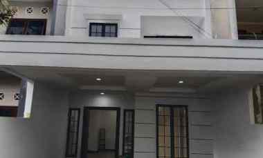 Rumah Dijual di Jl. Pondok kelapa duren sawit Jakarta Timur