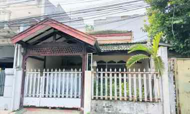 dijual rumah jl pondok kelapa duren