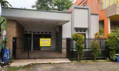 Dijual Rumah Cantik dalam Komplek Strategis Diwilayah Cibinong, Bogor