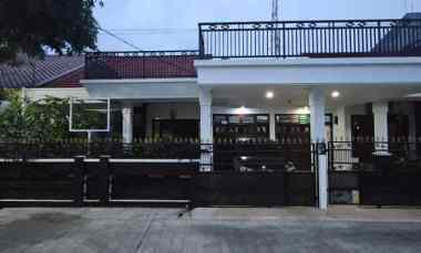 Rumah Bagus Siap Huni dekat Mall di Galaxy, Bekasi Selatan