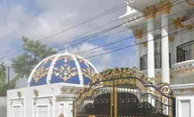 dijual rumah jl pura demak