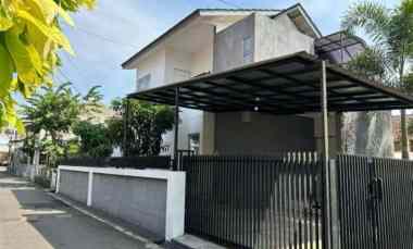 dijual rumah jl puri asih cipamokolan