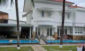 Rumah 2 Lantai Privat Pool di Ranco Tanjung Barat Jakarta Selatan