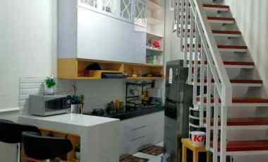 Rumah Second 2 Lantai dalam Cluster di Kramatjati