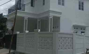 dijual rumah jl raya jatiwaringin