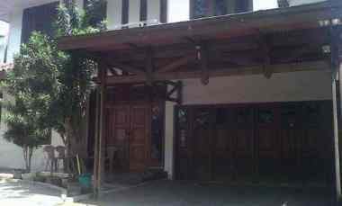 dijual rumah jl raya layur jati kec