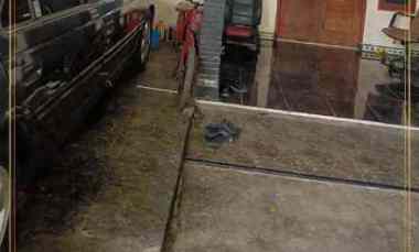 dijual rumah jl raya muchtar gg sirsak