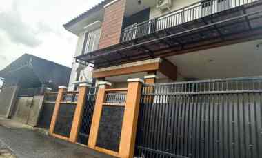 Dijual Rumah Full Furnished Strategis di Pamulang Tangsel