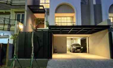 dijual rumah jl raya pulomas kayu putih