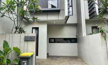 dijual rumah jl raya puspitek rt 01 rw