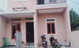 Rumah Mewah 2 Lantai Siap Huni dekat Tol Desari Sawangan