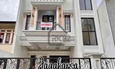 dijual rumah jl sadar jagakarsa