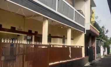 dijual rumah jl sariwates babakan sari