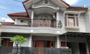 dijual rumah jl saturnus margahayu raya
