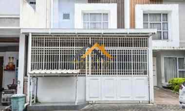 dijual rumah jl selamat ketaren