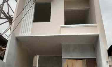 dijual rumah jl selat duren sawit