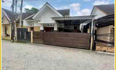Dijual Rumah Perumahan Seturan Perumnas dekat Pakuwon Mall Amplaz