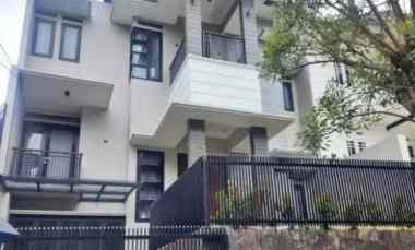 dijual rumah jl sersan bajuri