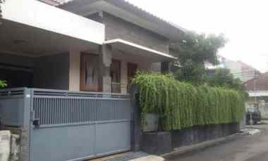 dijual rumah jl simponi karawaitan