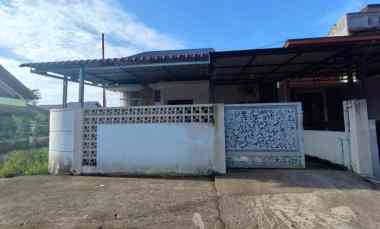 dijual rumah jl sma 8