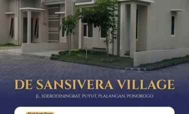 dijual rumah jl soerodiningrat puyut