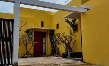 dijual rumah jl sukasari