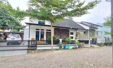 dijual rumah jl sungai mintan