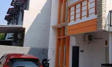 Rumah Minimalis 2 Lantai dalam Cluster Mini di Kp Gedong Pasar Rebo