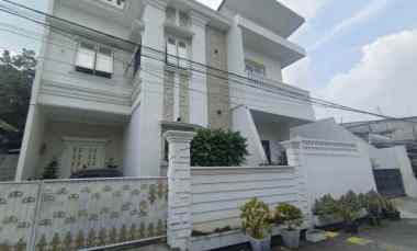 dijual rumah jl swasembada barat kebon