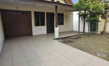 dijual rumah jl tales
