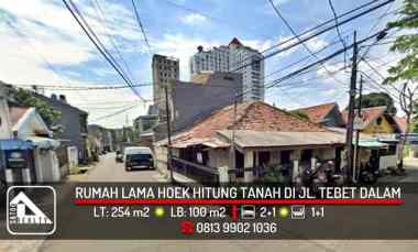 Rumah Tua Hitung Tanah di Lokasi Istimewa jl. Tebet dalam, Tebet