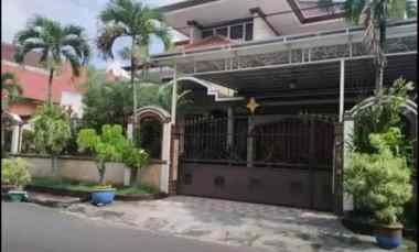 dijual rumah jl teluk cendrawasih